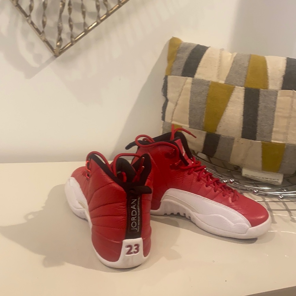 Kids Retro Jordan’s | RED & WHITE